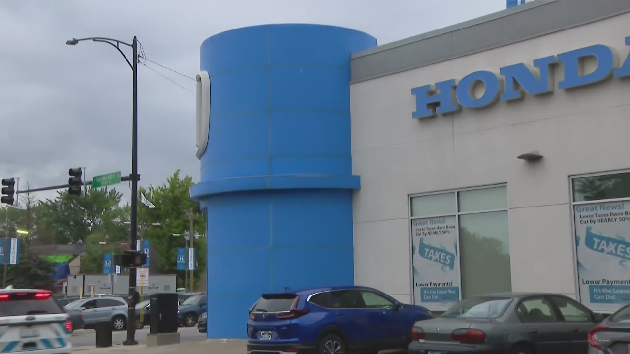 Another car dealership targeted by thieves in Chicago