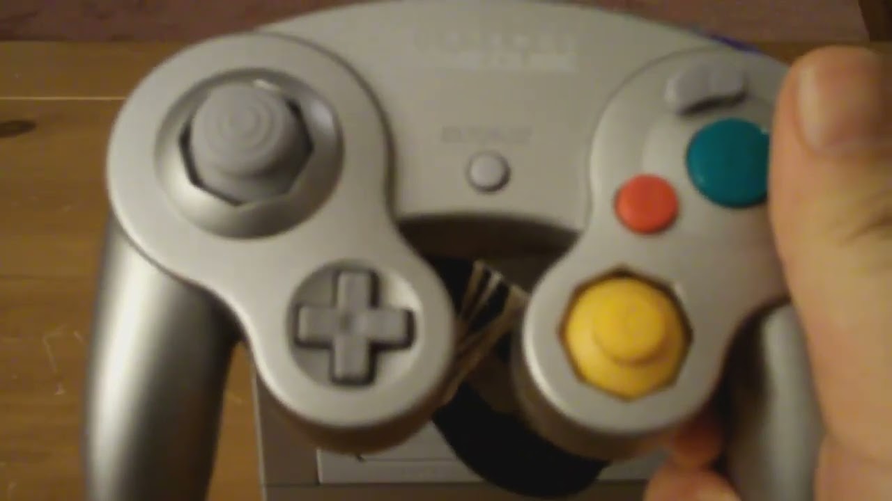 ReviewTechUSA Get's A GameCube!!!!