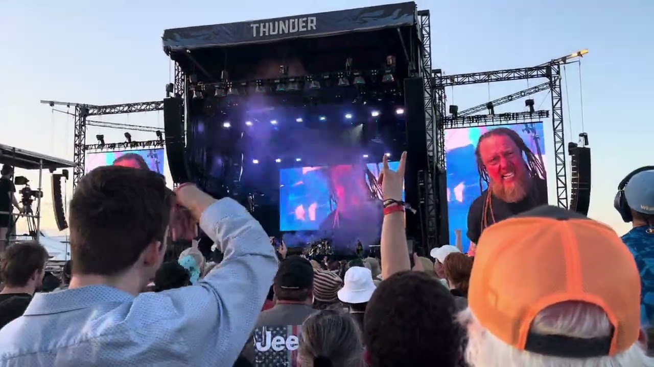 Shinedown & Brad Stewart- Fly From The Inside (Live At Ocean City Inlet Beach) (5/18/25)