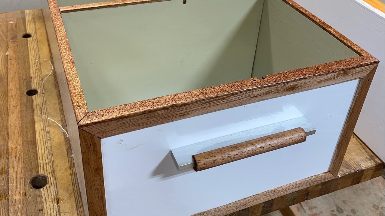SV Thabo  S3E2 - Building a galley box