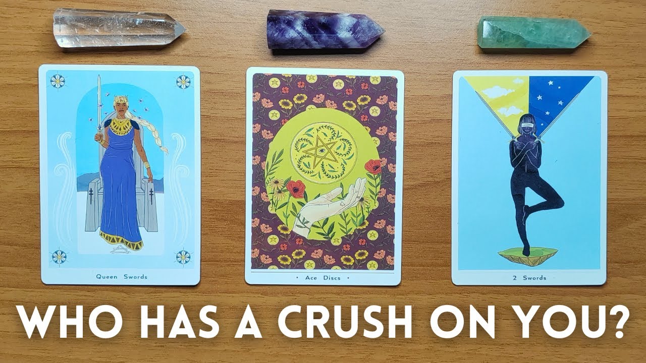 🔥 WHO Has A CRUSH On YOU? 😍💘 Pick A Card 🔮✨ Timeless Love Tarot Reading