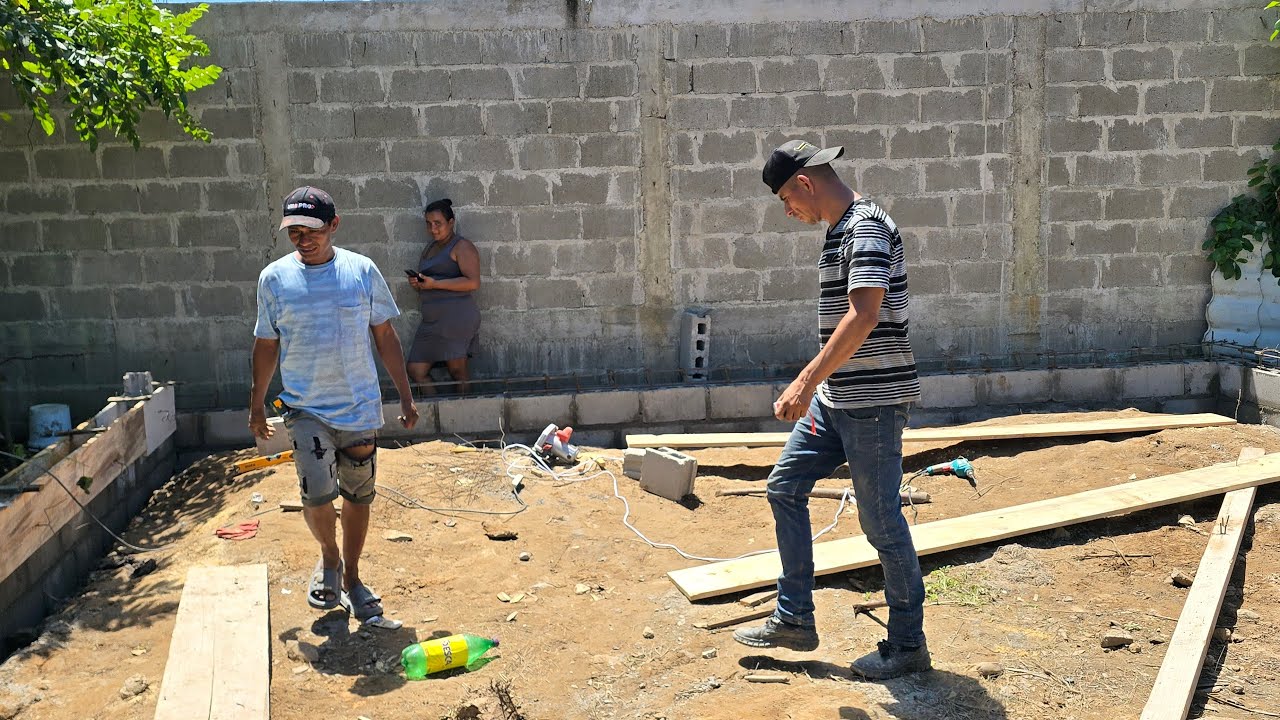 Tiene del pico Mary al siervo no le deja hacer una 😅💣