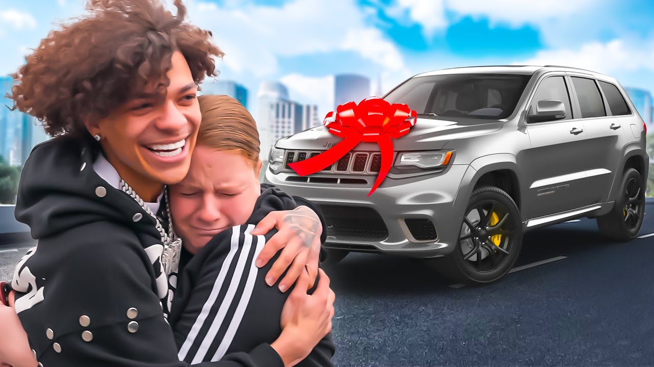 I BOUGHT MY MOM A TRACKHAWK AT 19...