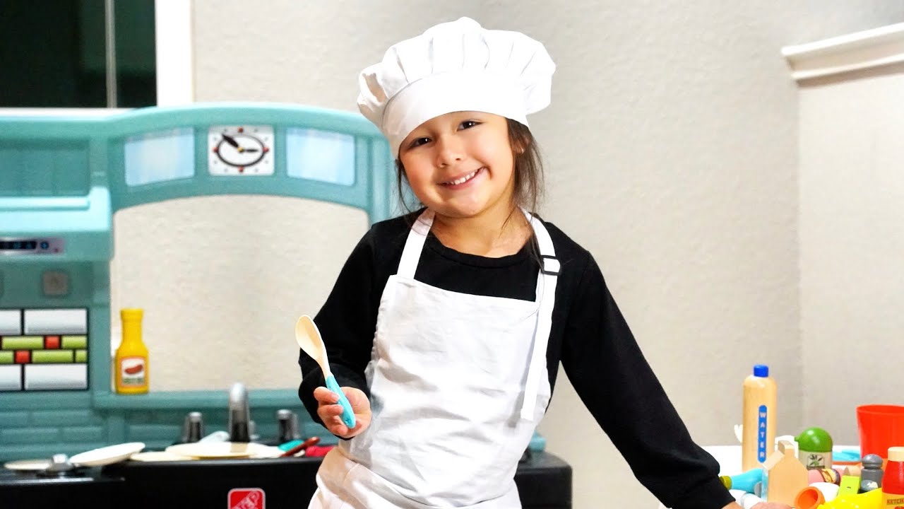 Let’s make vegetable soup! | Play with Capri
