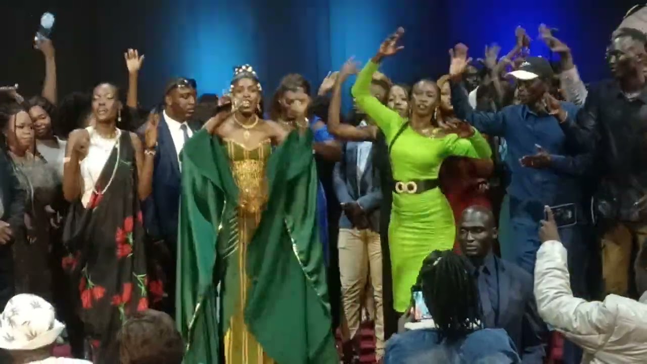Achuei Deng Ajiing performance in Nairobi, Kenya.