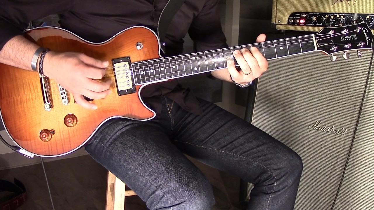 Demoing the new-for-2017 Godin Summit Classic LTD