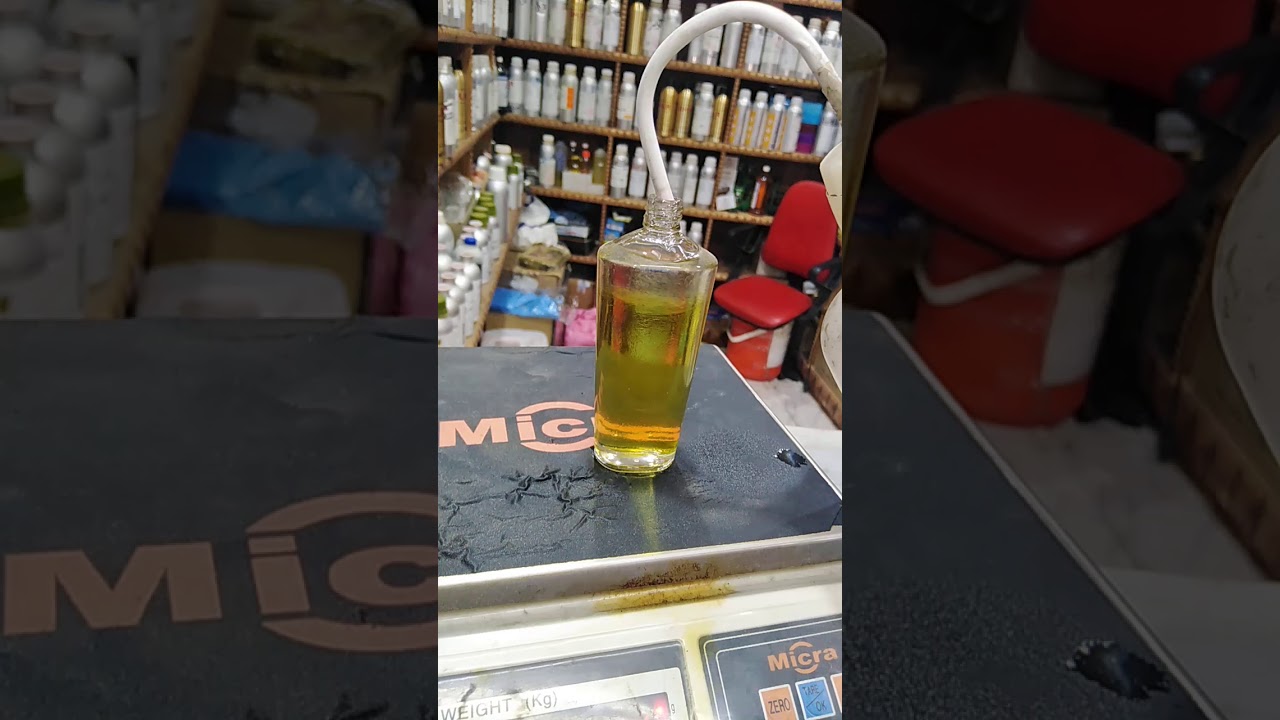 تعمل تركيب العطور مثل الاصلي