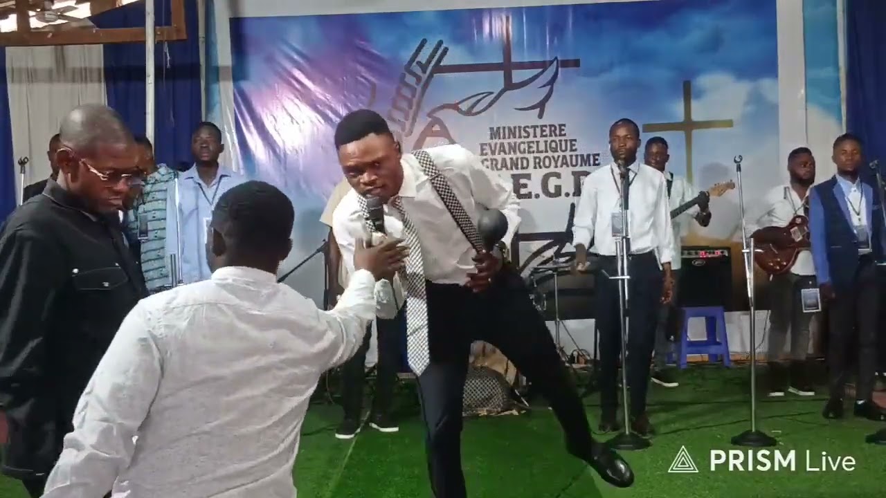 OLIVIER KATAMBA MAMBATV. NZAMBE NA LOLA NANI AZA LOKOLA YO 