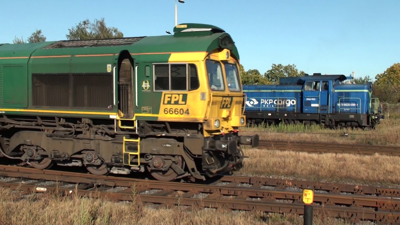 Class 66604 z węglarkami do Piły + manewry SM42-1023