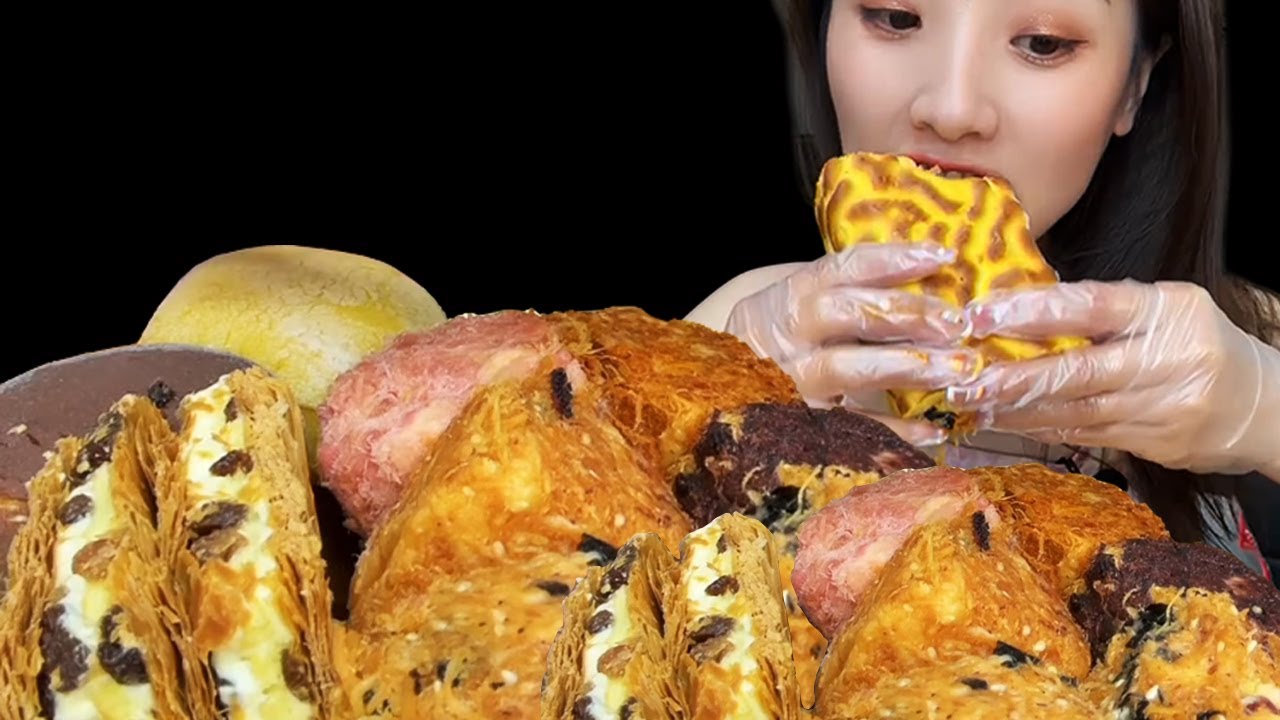 This Flaky Bread Sounds INSANE | ASMR Mukbang