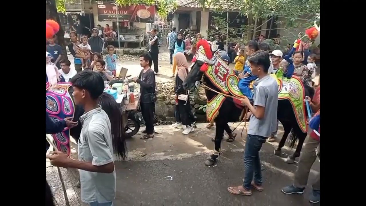 kuda renggong| Bintang muda group di darmawangi