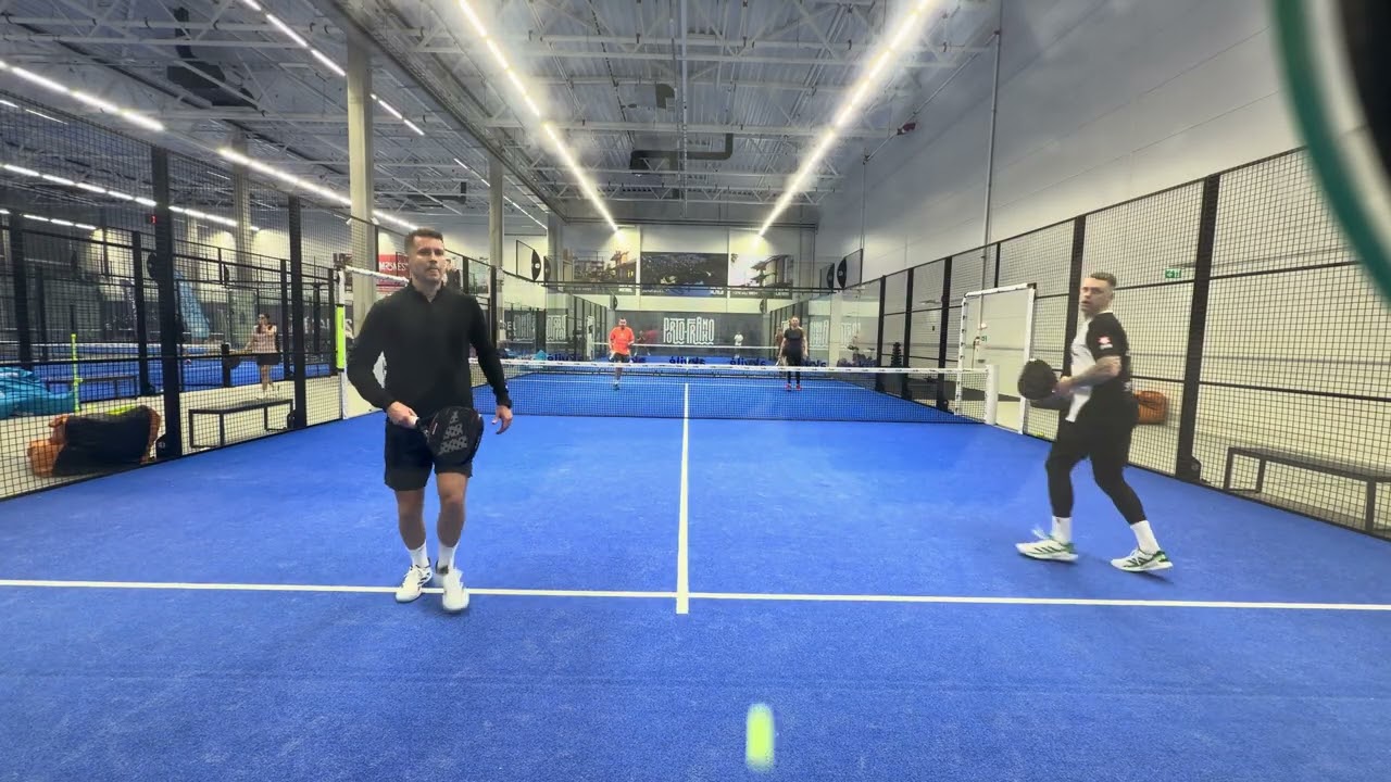 Padel game. Set 5