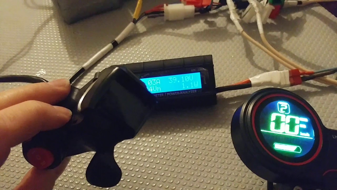 [Test] : Contro 350w couplage étoile et triangle (avec gâchette LCD).
