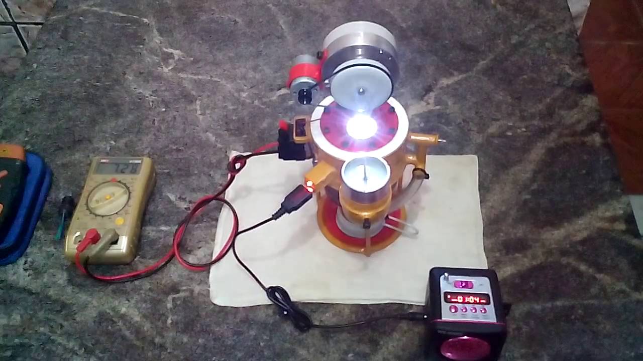 Motor Stirling com 2 geradores