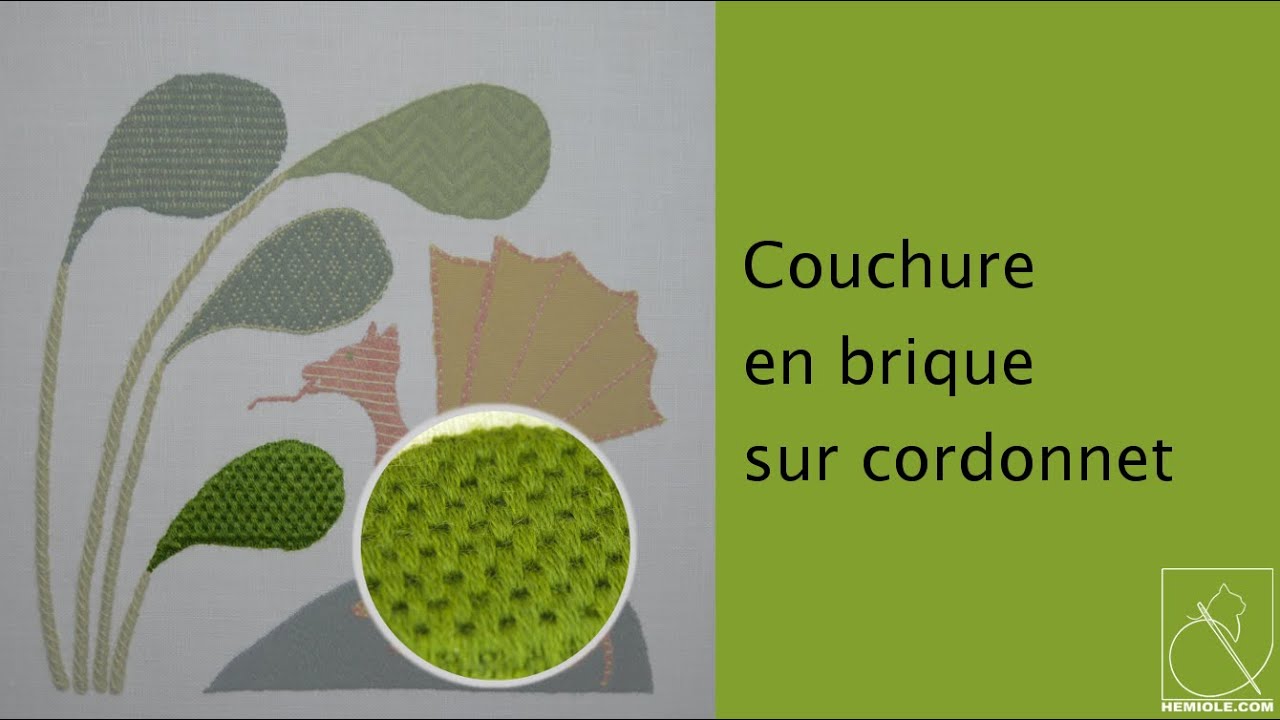 Broderie m&eacute;di&eacute;vale - point de brique sur cordonnet.