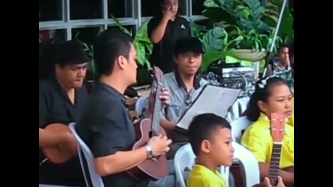 PAKYA PERFORM SYAIR LAILA MAJNUN WITH UKULELE