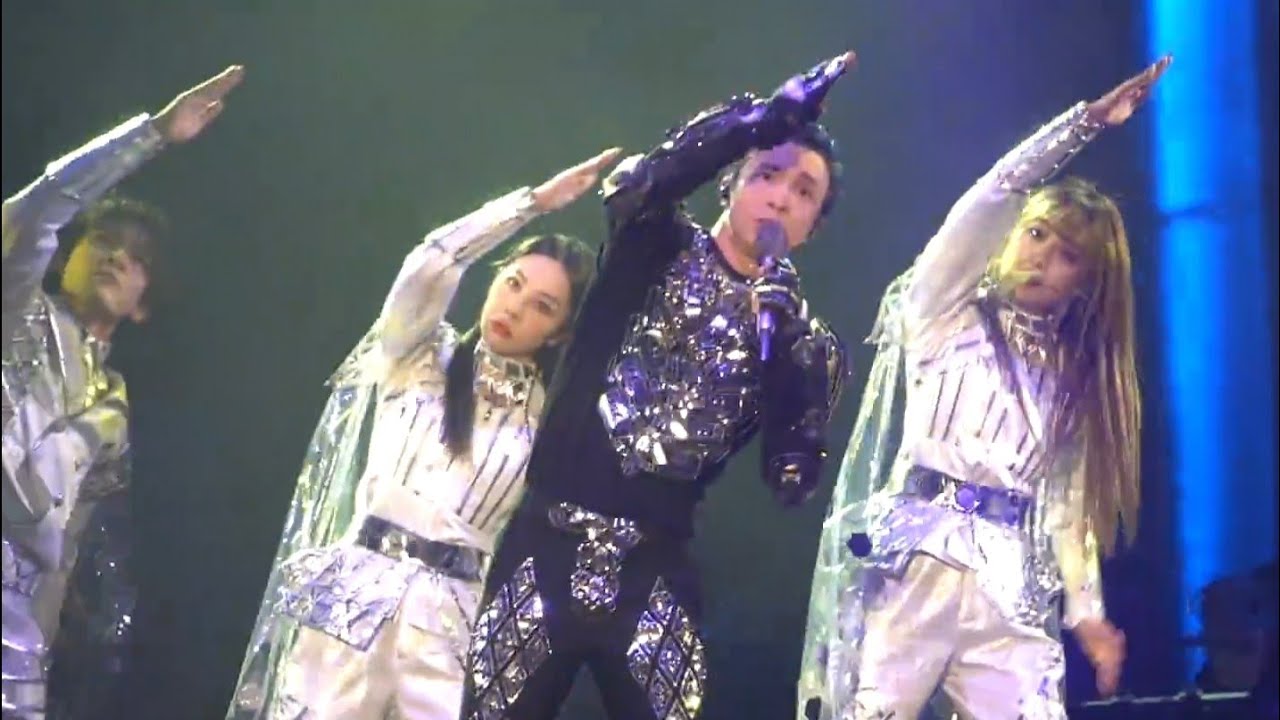 薛之谦 20211128【广州站】《慢半拍》live 舞蹈设计得太可爱了！和伴舞的默契十足！（1080p）#xuezhiqian  #天外来物巡回演唱会
