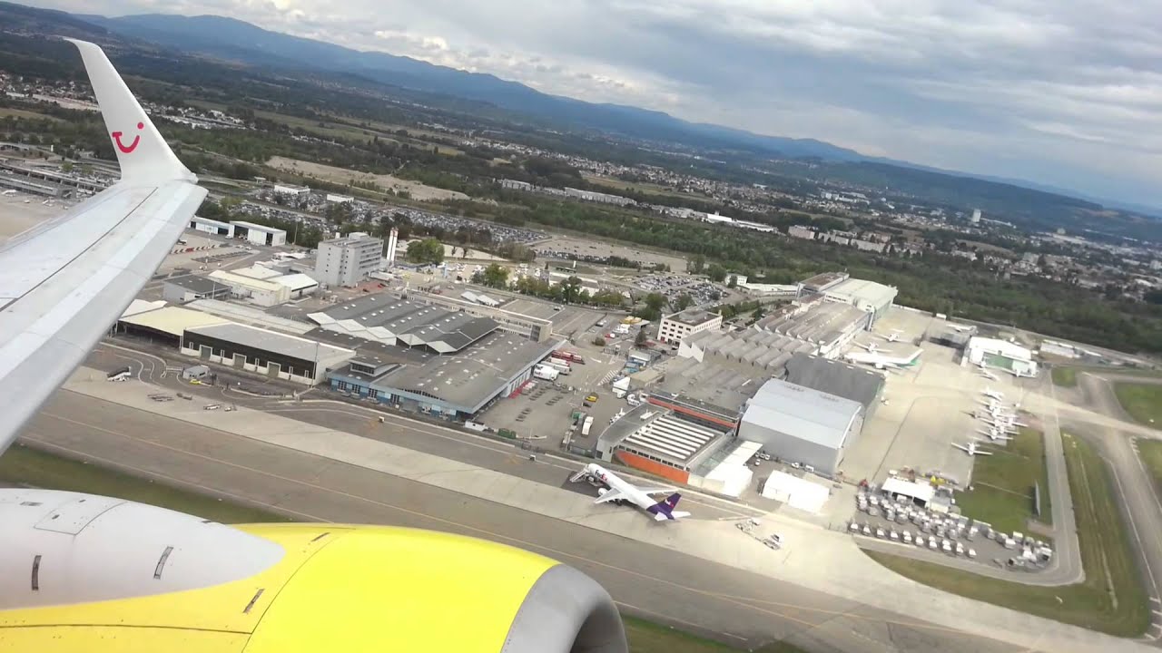 Basel (BSL) powerful takeoff, Boeing 737-800.