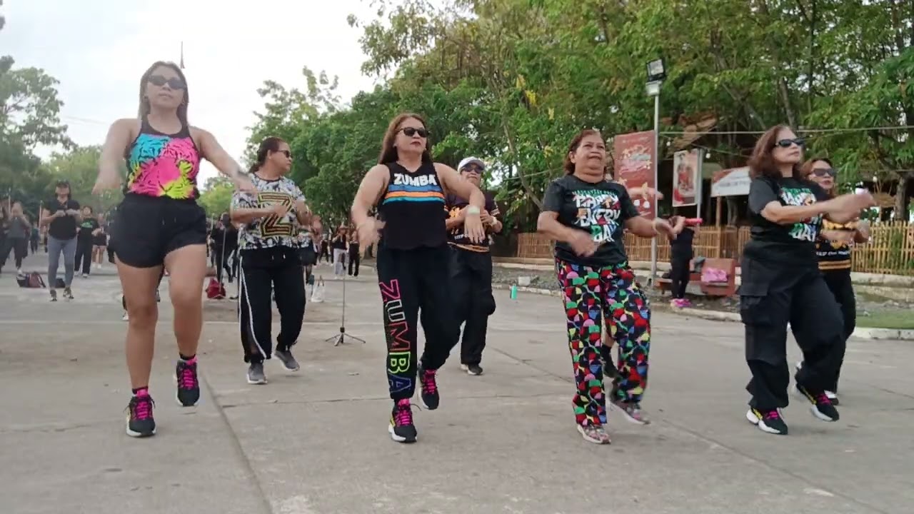 BLACK MONDAY MPFF ZUMBA WITH MAAM WENG 01 12 26