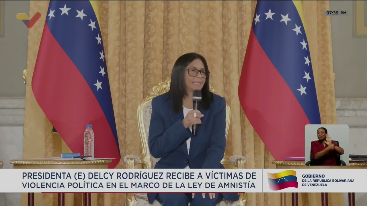 Denuncia Delcy Rodríguez que opositores se reúnen en hoteles extranjeros para sabotear amnistía