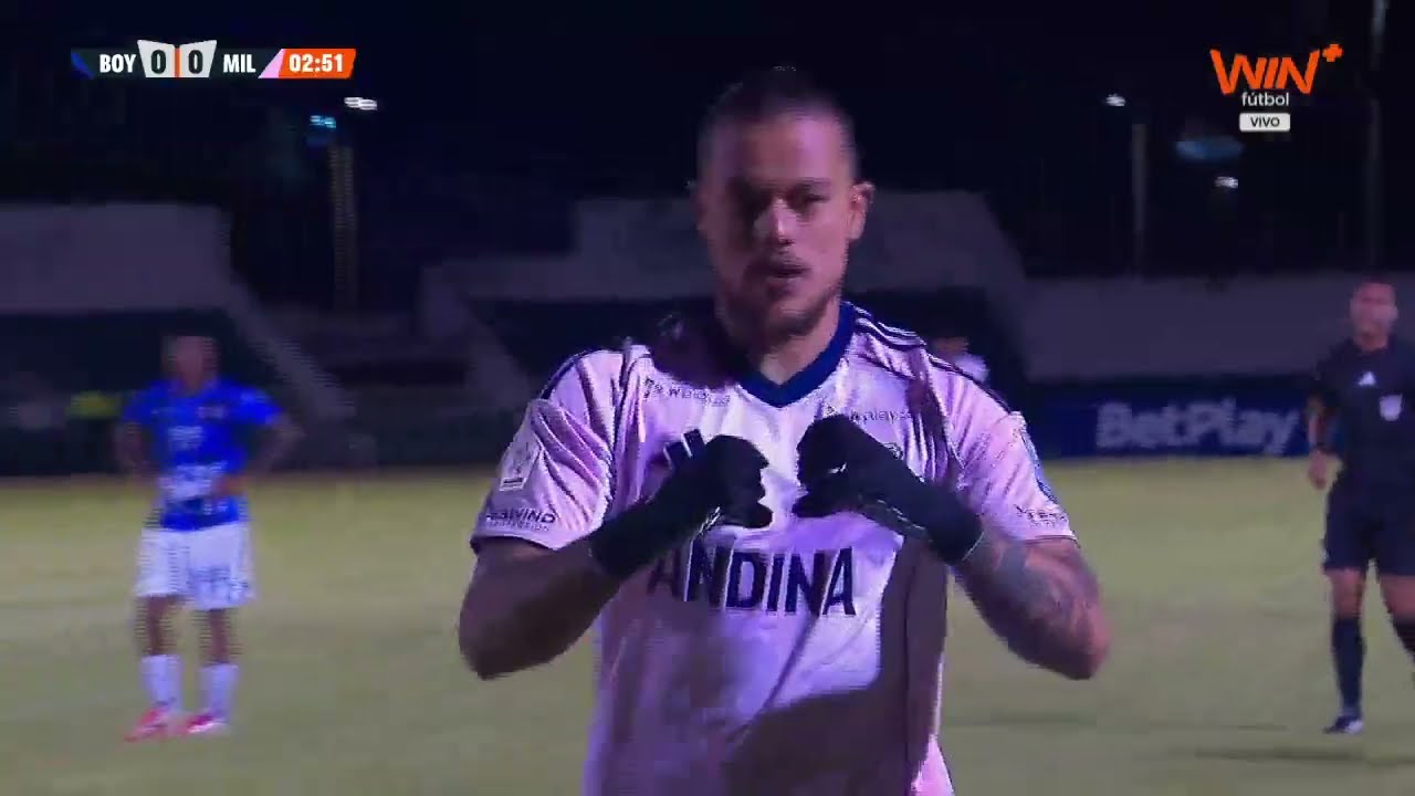 &iexcl;GOLAZO DE LEONARDO CASTRO! El delantero remat&oacute; y anot&oacute; en el juego de Millonarios ante Boyac&aacute; Chic&oacute;