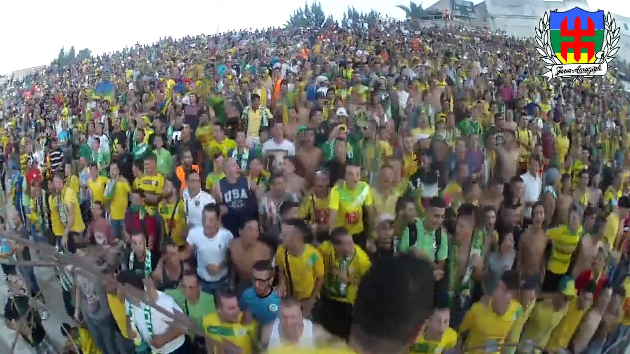 JSK FANS - شاهد أنصار الجياسكا يغنون بالامازيغية - أسقاس أمقاز ⵊⵙⴽ