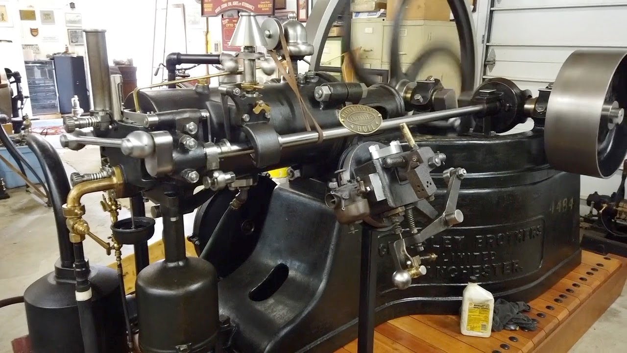 You Won't Believe This Restoration! One Of The First Engines - Crossley Brothers Slide Valve Engine