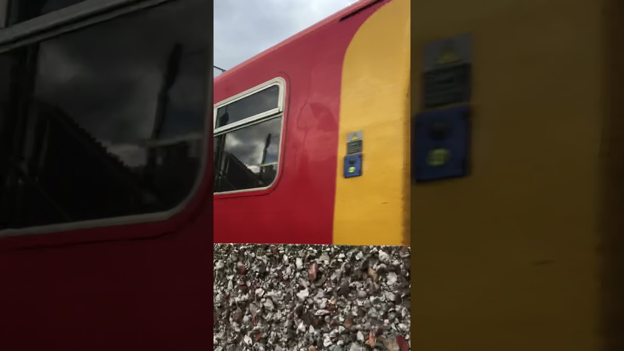 Class 455 with 1 tone horn near Mortlake