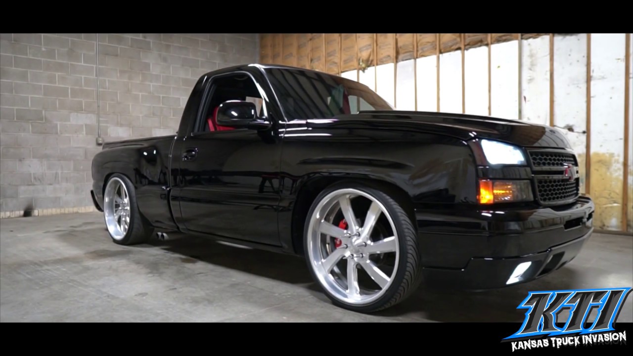 Hectors Clean single cab Cat eye  Doing some Burnouts