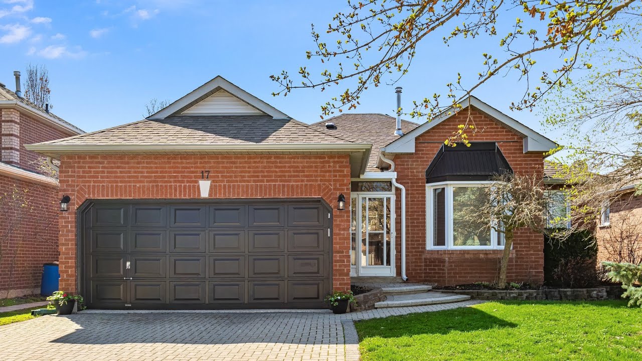17 Darling Cres, Alliston, Ontario | Homes For Sale in Alliston