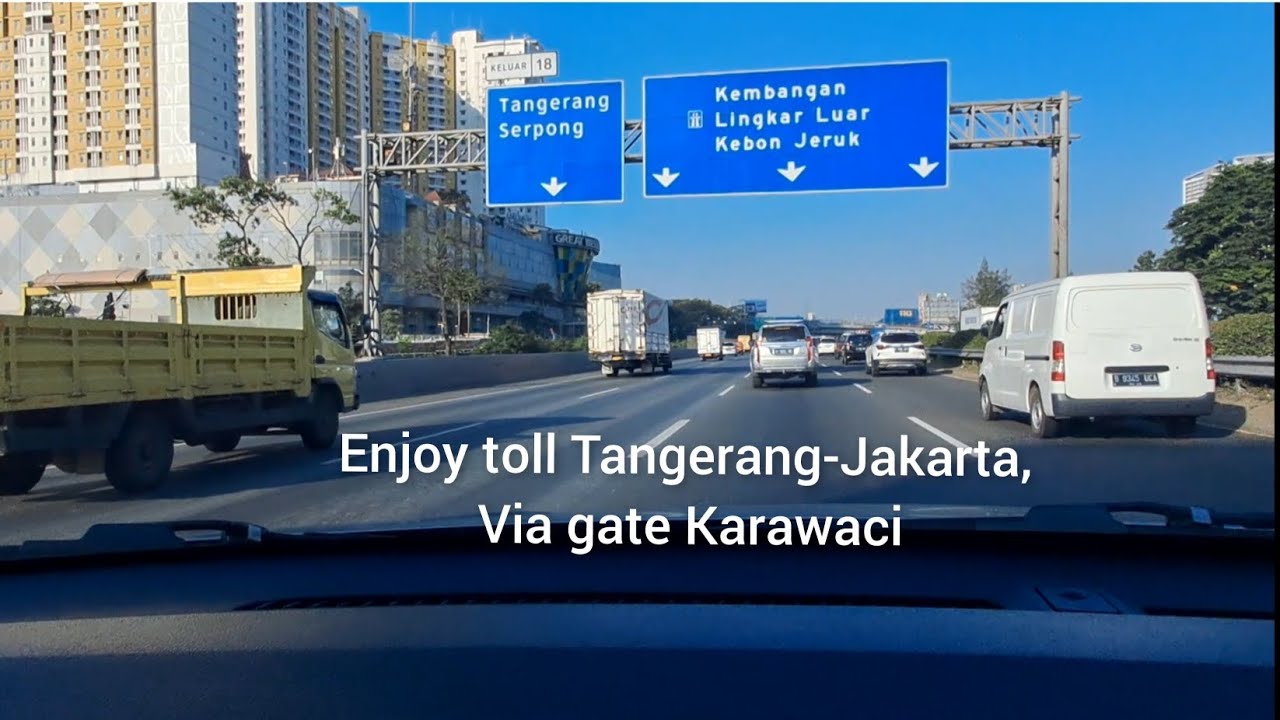 Masuk jalan tol Tangerang-Jakarta via Gerbang tol karawaci Tangerang, suasana Sore hari