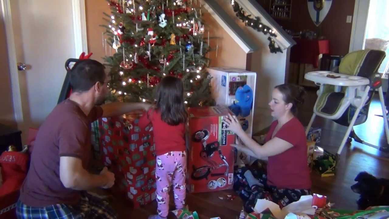 Christmas Morning 2013 With DudeL-Bug! (Episode 245)
