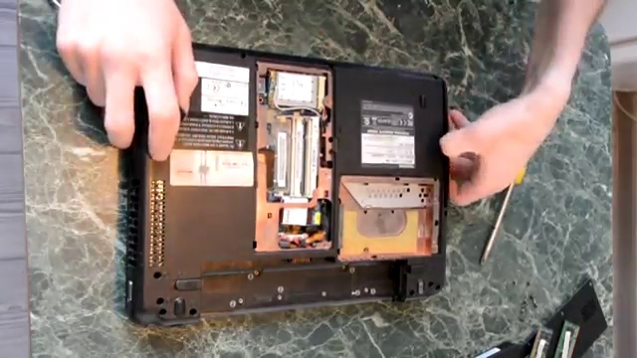 Как разобрать NootBook Toshiba Satellite U400-18E