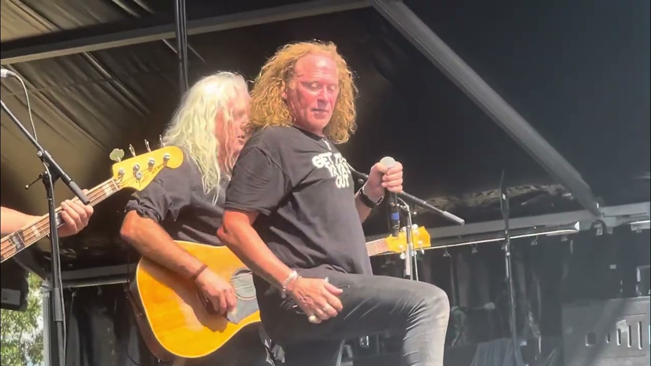 THE SCREAMING JETS- OCTOBER GREY