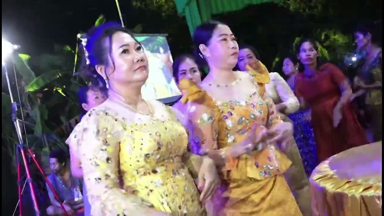 ដេកសុខពេញក្រមុំតន្រ្ដីសម័យហេងលាភ