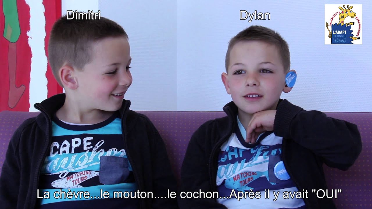 Handi'mallette de LADAPT: l'atelier LSF (langue des signes)