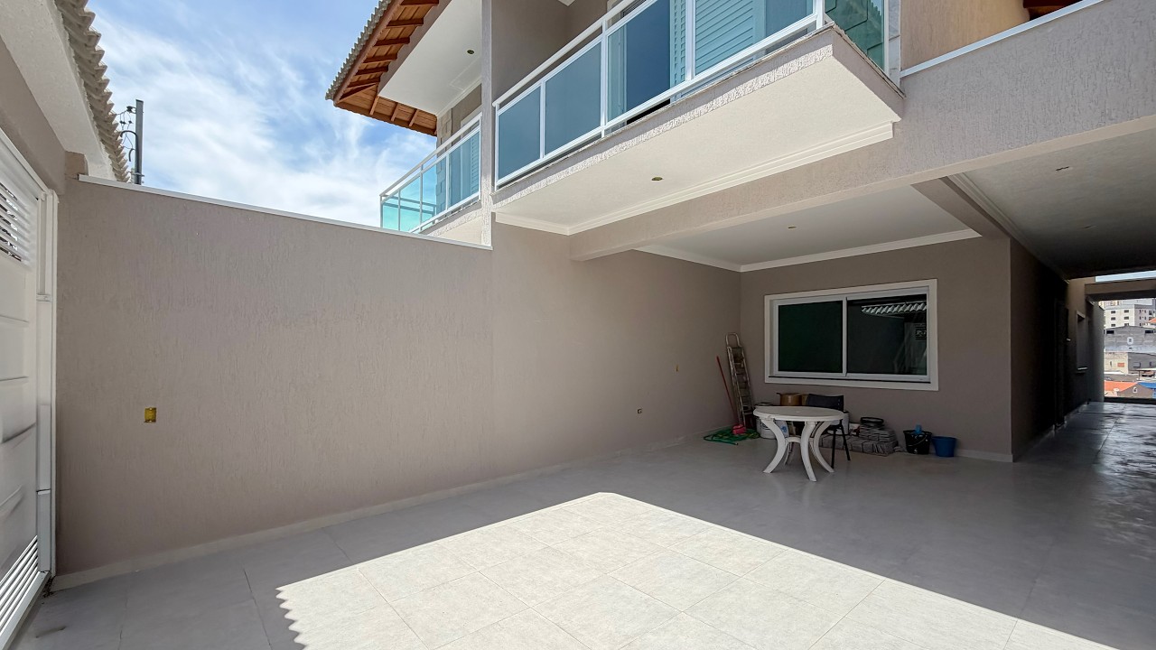 GRANDE OPORTUNIDADE! Sobrado Novo 170 m² com 3 suítes no Bela Vista em Osasco