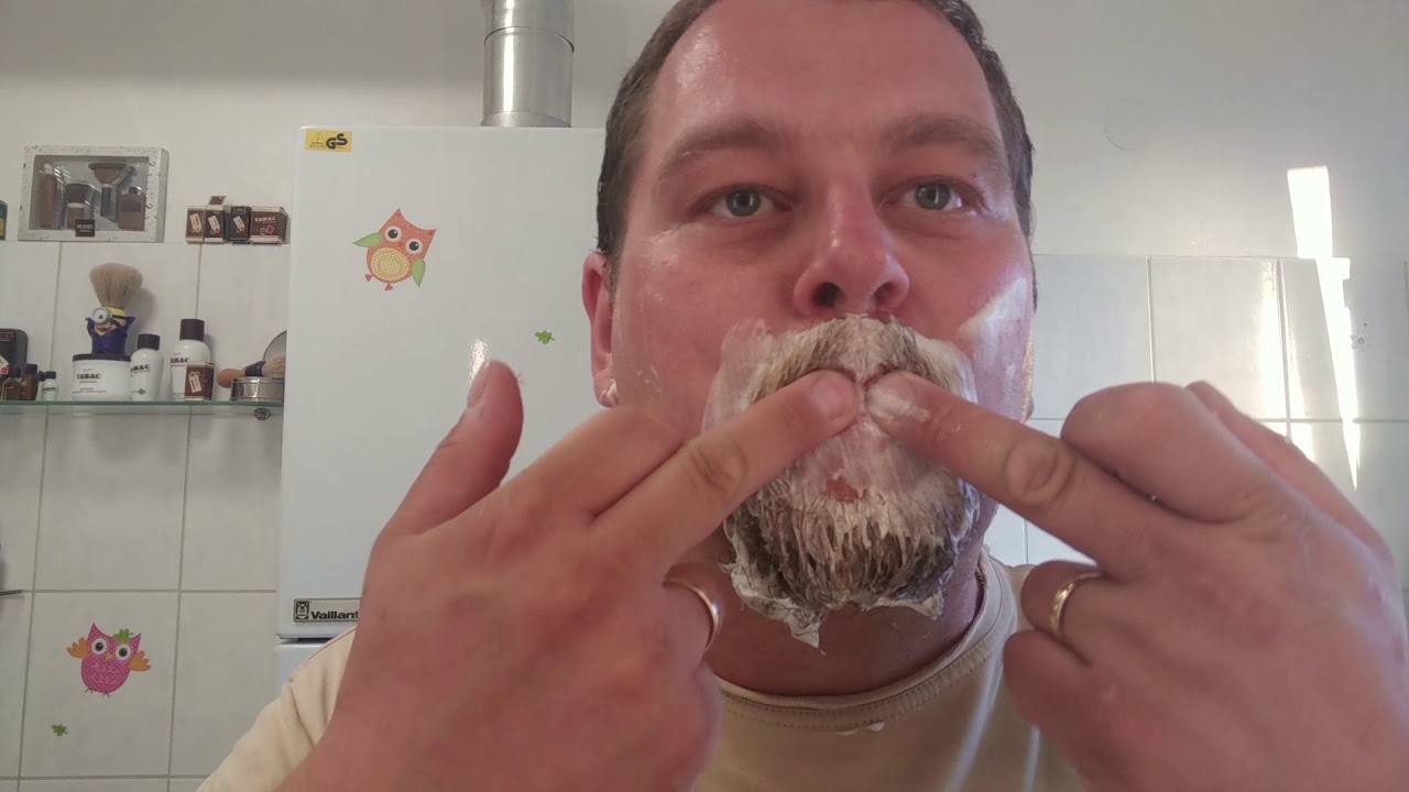 Klaus rasiert sich - Saponificio Varesino - Opunita