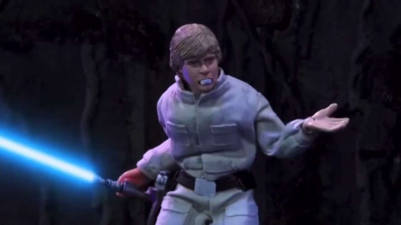 YODA TRAINING LUKE &ldquo;WHATS IN THE CAVE&rdquo; #starwars #yoda #lukeskywalker #funny #parody #subscribe 😂