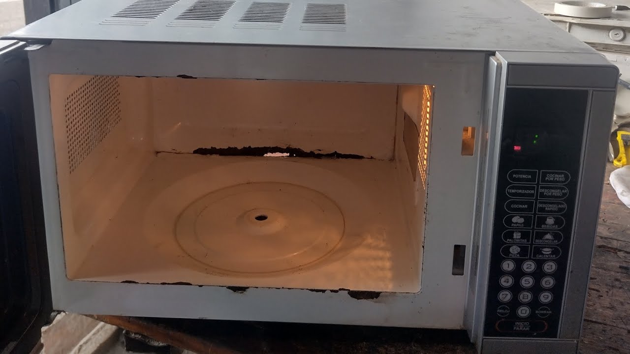 Cómo reparar microondas en corto y oxidado que echa chispas cuando se le da inicio 