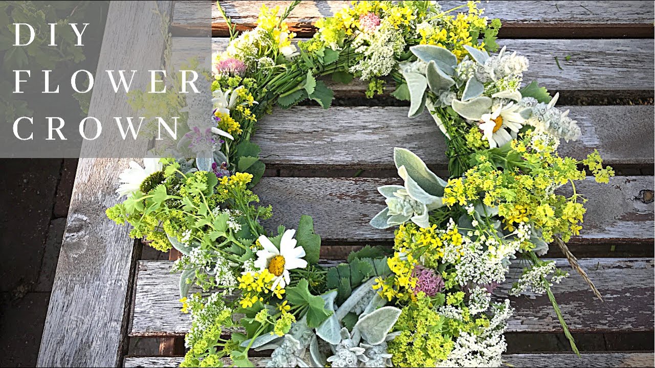 How to make a Swedish Midsummer Flower Crown with Wild Flowers! - DIY Midsommarkrans