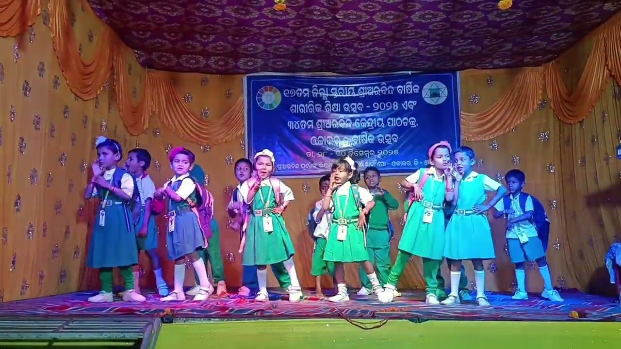 School chale hum🏫🎒