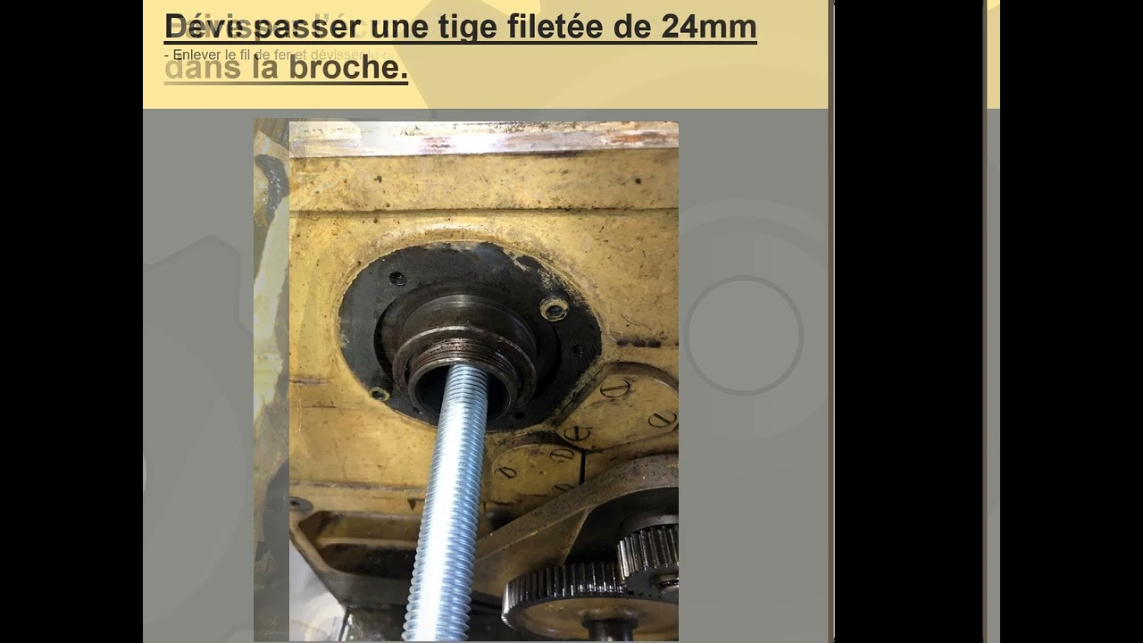 Changement de courroies sur tour Ernault-Batignolles HN350