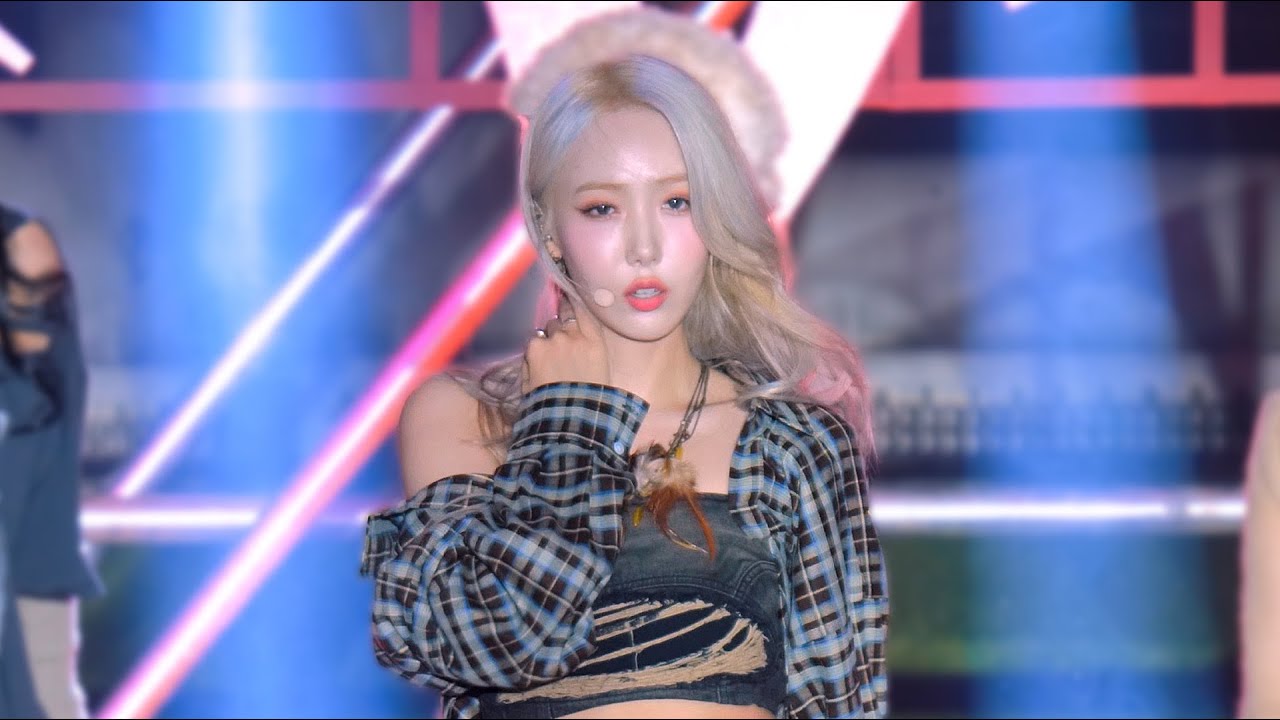 231102 비비지 매니악 직캠  / 여의도 한강공원 물빛무대 게릴라 콘서트 / VIVIZ MANIAC FANCAM