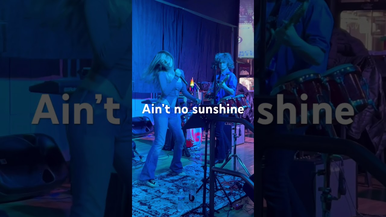 Ain&rsquo;t no sunshine, Bill Withers, performed by The Teals Band