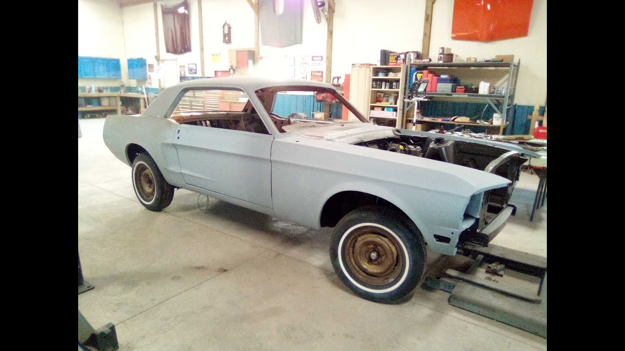 Ремонт ржавчины на пассажирской двери Mustang Golden Nugget Special 1968 года, часть 47
