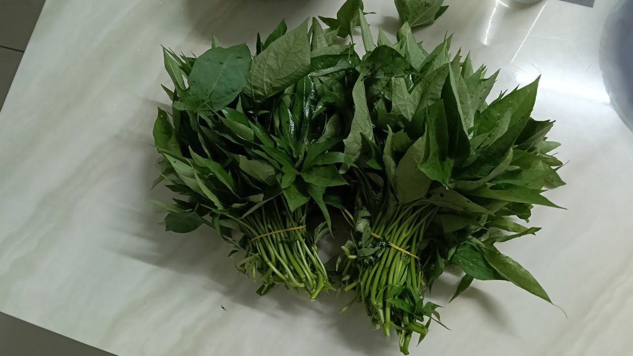 Sáng Em Đi Chợ Mua Được Hai Bó Rau Lang Với Hai Bó Rau Xà Lách Xoang Nè Mấy Chị Ơi