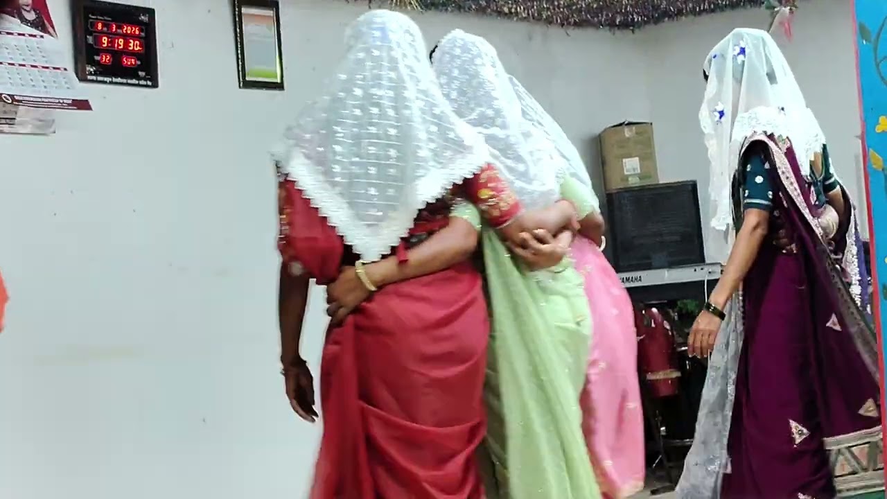 महिला दिवस प्रोग्राम song 2 आदिवासी पहिराव 