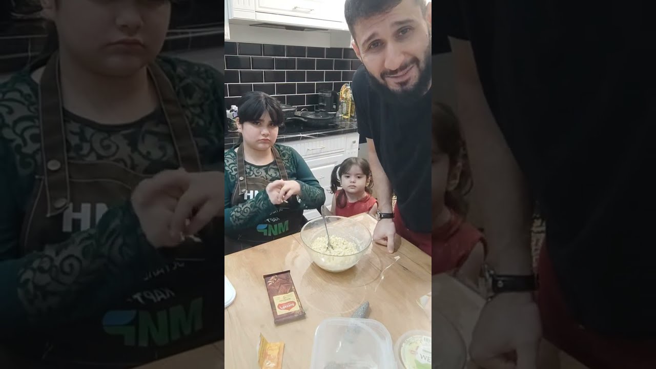 Готовим весело всей семьей оладушки)). СТРИМ