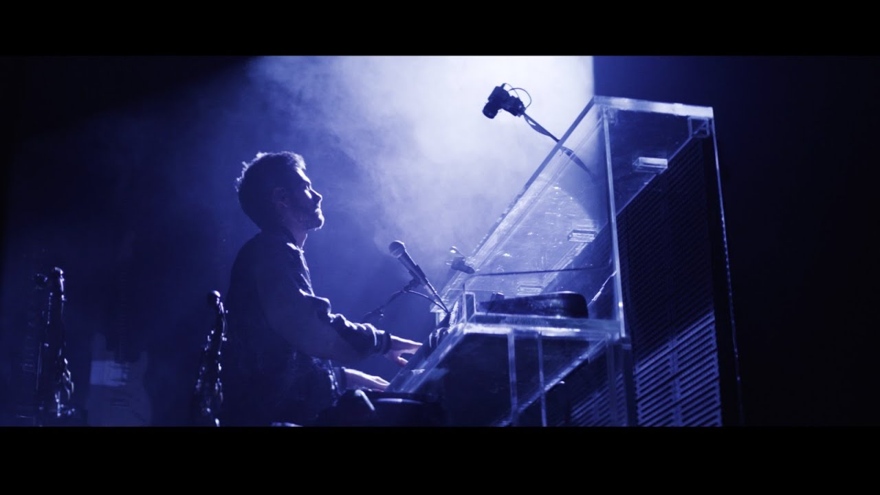 FKJ - Tui + Lying Together Medley (Live in London 2019)